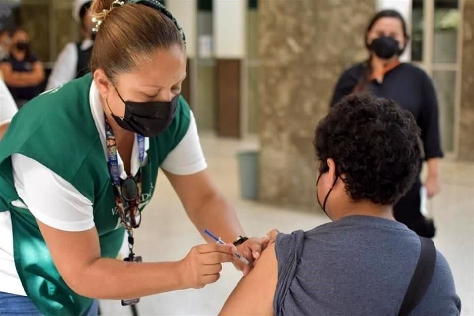 La vacuna Patria 'tiene potencial' para utilizarse como refuerzo universal contra la Covid-19, sostiene el Conacyt en un comunicado.