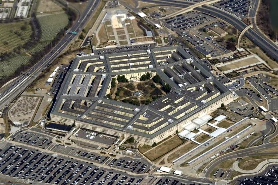 El informe del Director de Inteligencia Nacional (DNI) señaló que los reportes de avistamientos OVNI se triplicaron en 2022 en comparación con 2021.