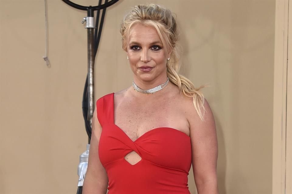 Britney Spears reapareció en redes sociales después del ataque maníaco que tvuo al interior de un restaurante.