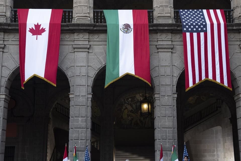 Bajo este escenario, para México será fundamental sacar ventaja competitiva de estar integrado a la región de Norteamérica, agregó.