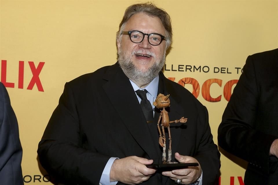 Guillermo del Toro fue nominado en tres categorías de los premios BAFTA 2023 con su filme 'Pinocho'.