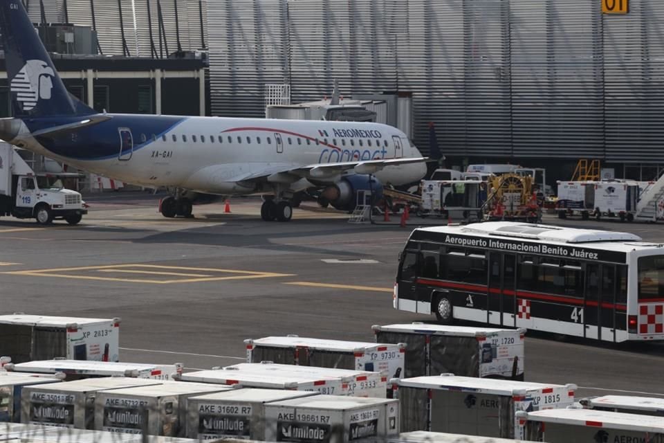 EU emitió dos órdenes que exigen a las aerolíneas mexicanas presentar los horarios de todas sus operaciones.