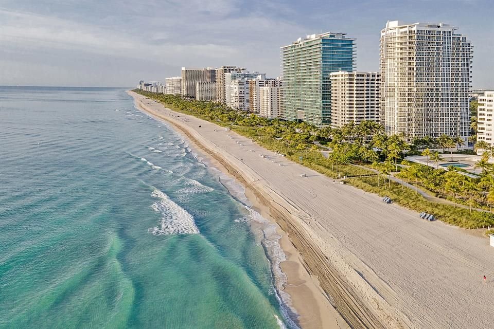 Ubicado al norte de Miami Beach, Bal Harbour, se convirtió en el spot favorito de quienes aman el confort, el lujo, arte y exclusividad.