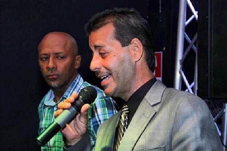 El cantante Héctor Rey falleció este miércoles tras presentar problemas de salud, según informó su representante.