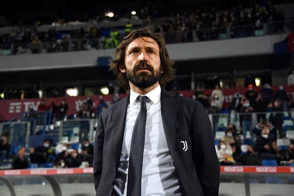 Andrea Pirlo estuvo una temporada con la Juventus como entrenador.