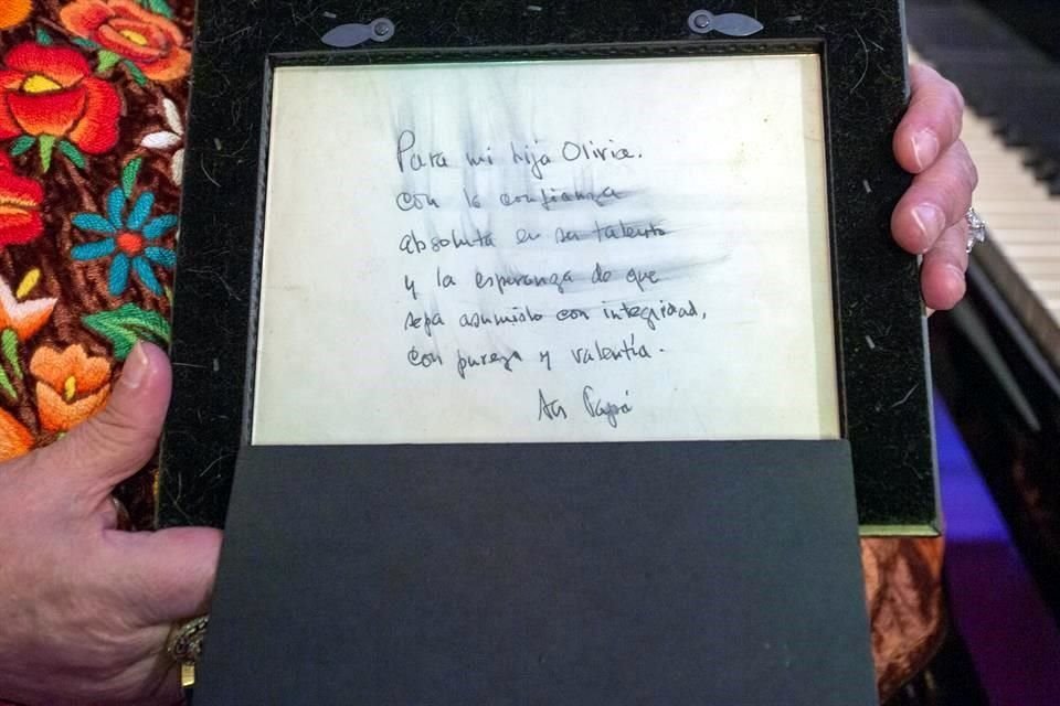 Detrás de esta imagen, José Revueltas deseó a su hija, entonces una adolescente, asumir su talento con valor e integridad.