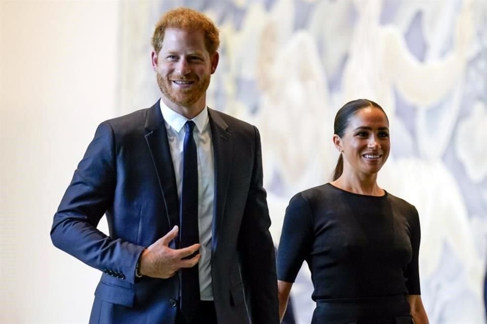 Meghan Markle y Enrique cortaron relaciones con ejecutivos de su organización Archewell.