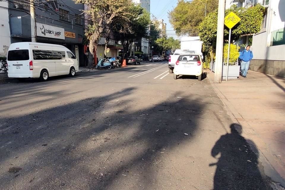 La ciclovía sobre Avenida José Martí recorre dos kilómetros, atravesando las colonias Escandón l y Escandón ll.