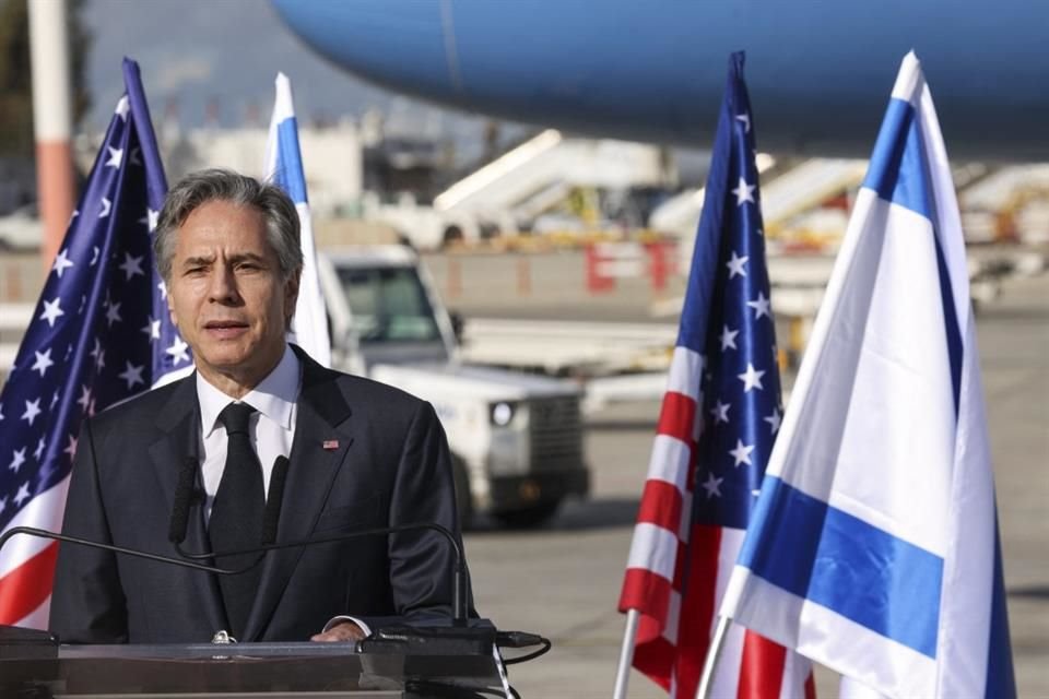 El Secretario de Estado de EU, Antony Blinken, da un mensaje a su llegada a Israel.