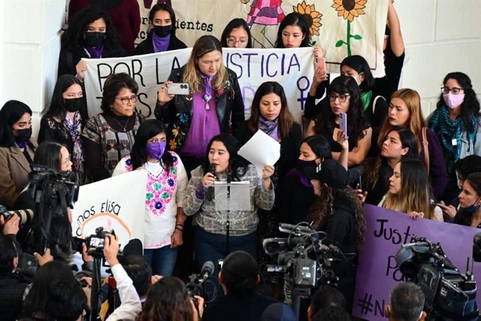 Legisladoras presentaron la iniciativa para la Ley Malena, inspirada en la saxofonista María Elena Ríos, quemada con ácido.