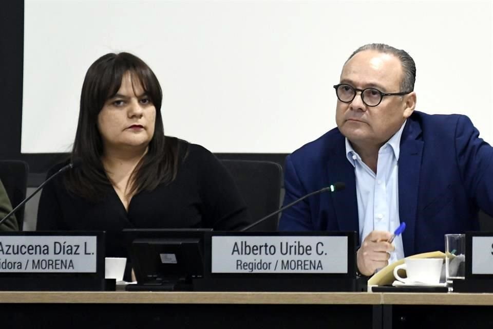 Karla Díaz (izquierda) y Alberto Uribe (derecha) son compañeros regidores por Morena en Zapopan, pero protagonizaron una confrontación por defender a su 'corcholata' presidencial .predilecta.