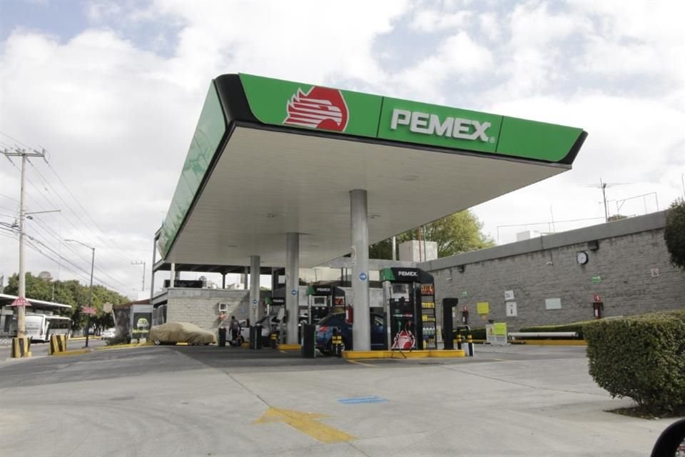 México aplicó estímulos fiscales a los combustibles en 2022 para controlar sus precios.