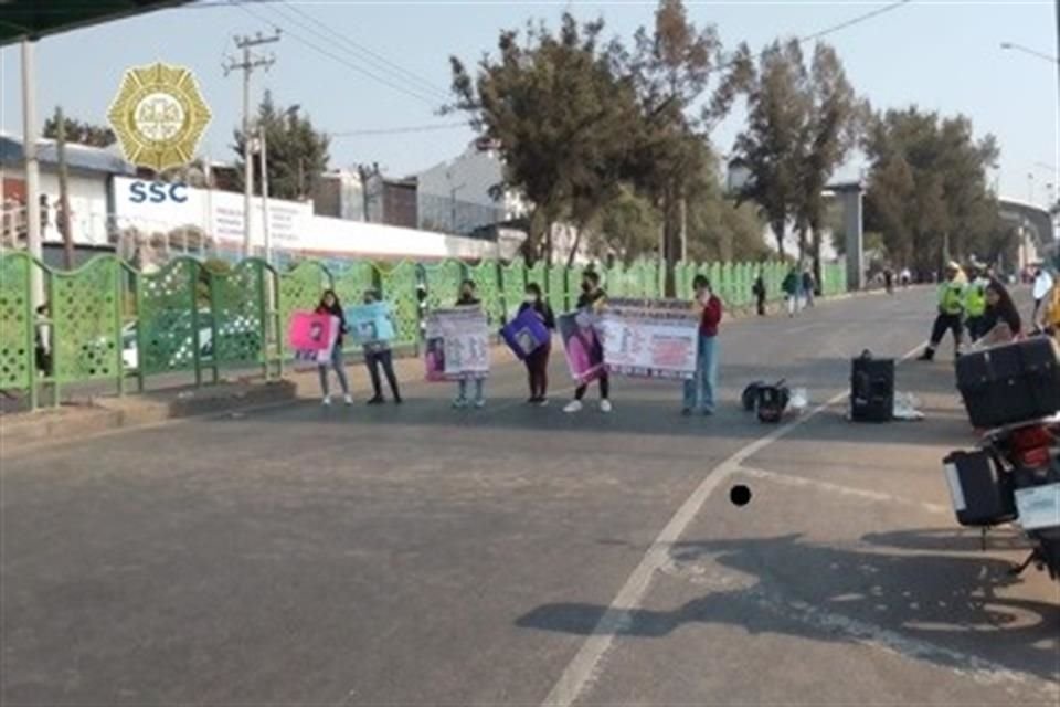 Av. Insurgentes a la altura del Monumento al Caminero.