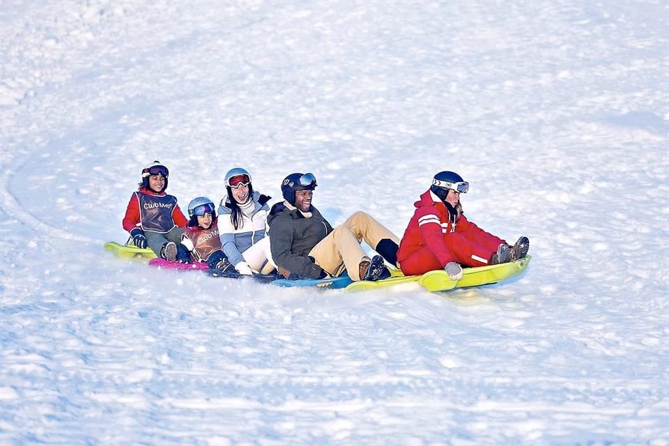 Abundan las actividades de nieve para gozar en familia.