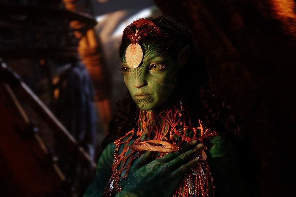 'Avatar: El Camino del Agua' busca el tercer lugar de las más taquilleras del mundo; ya superó cifra de 'Titanic' en el extranjero.