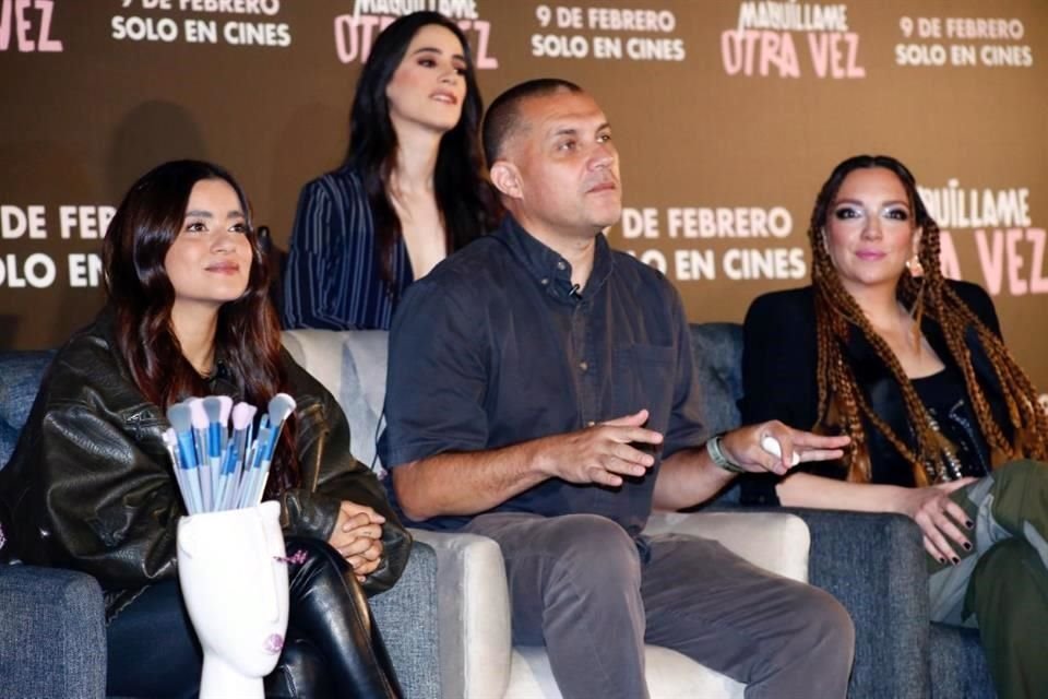 El filme 'Maquíllame Otra Vez' unió a Regina Blandón, Paulina Gaitán e Ilse Salas; incluso formaron  una especie de grupo de autoayuda.