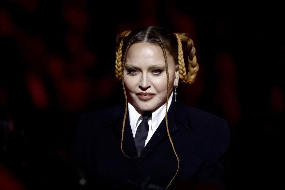 Madonna se pronunció después de recibir críticas tras su apariencia en la ceremonia de los Grammy.