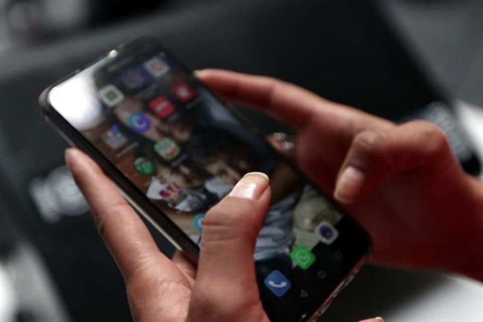 Según el Gobierno de Guanajuato, el Escuadrón Anticorrupción ha atendido de forma telefónica 234 casos, y presencial a 121, cuya respuesta, mencionan, es inmediata con o sin denuncia de por medio.
