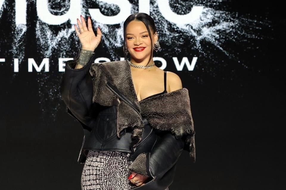 Rihanna comentó en una conferencia de prensa que su presentación en el medio tiempo del Super Bowl estará basada en toda su música.