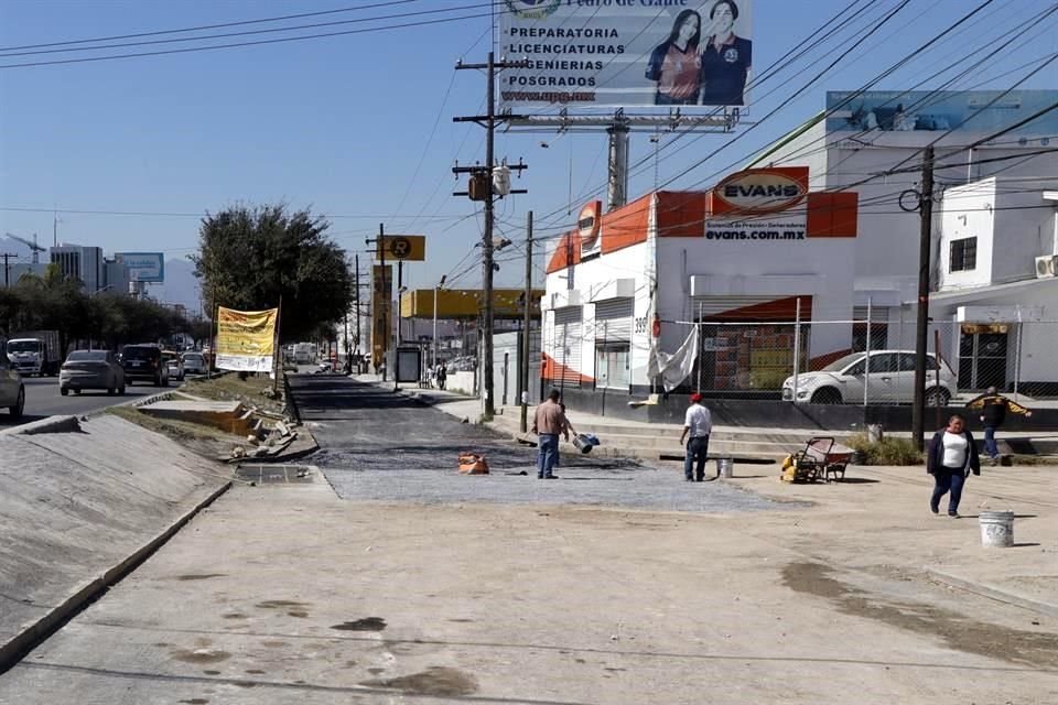 Los trabajos de rehabilitación se realizan en un tramo de 200 metros de la Prolongación Madero.