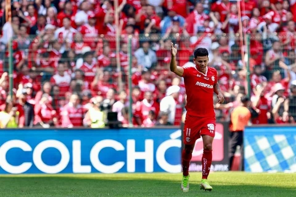 Maximiliano Araújo fue una pesadilla para los celestes.