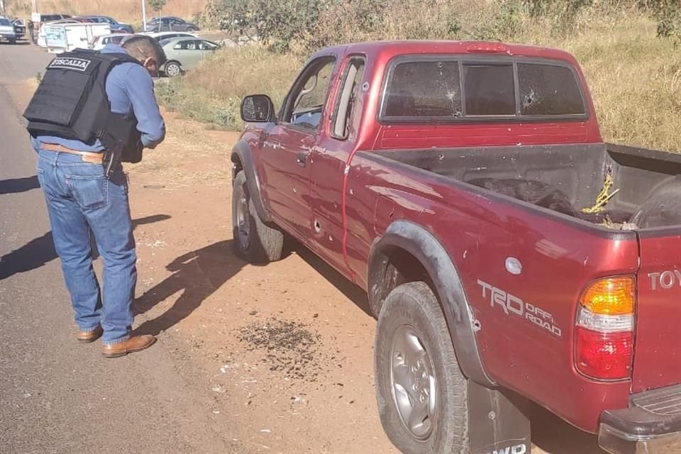 Lugar donde sujetos armados dispararon contra una camioneta y mataron un perro; el conductor no fue encontrado