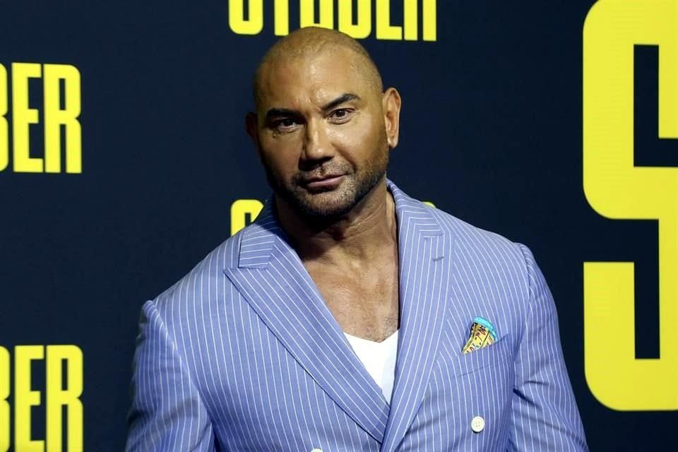 El ex luchador y actor Dave Bautista, estrella de 'El Ejército de los Muertos', espera poder debutar como director de cine próximamente.
