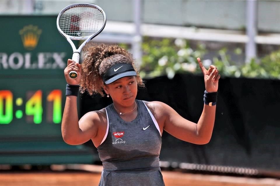 Naomi Osaka se retiró de Roland Garros argumentando cuidado a su salud mental.