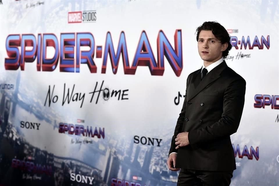 Kevin Feige, presidente de Marvel, reveló que Tom Holland seguirá interpretando a Spider-Man y que ya tienen un proyecto para él.