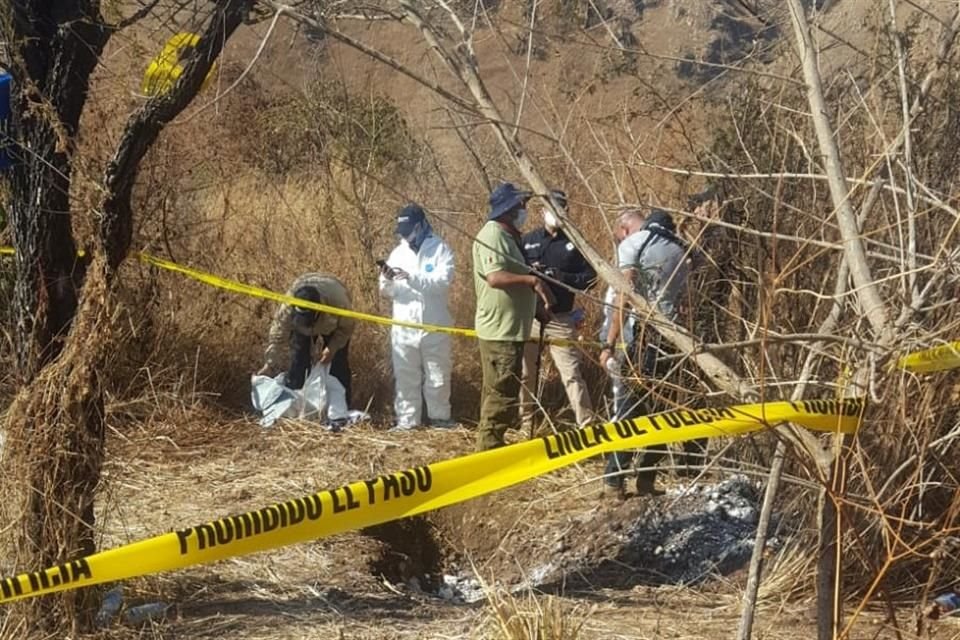 El colectivo Luz de Esperanza anunció el hallazgo de varias fosas cerca del Antiguo Camino a San Sebastián y el Bosque El Centinela, en Zapopan.