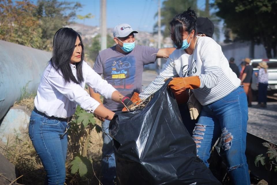 La intención de hacer tareas de limpieza, es comenzar a prevenirse para el temporal de lluvia.