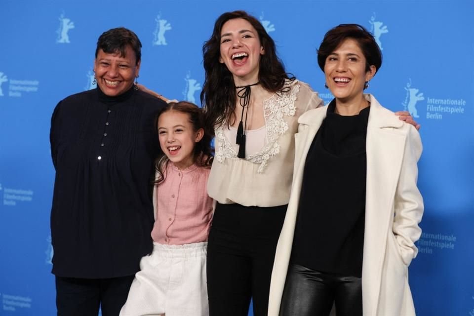 La cineasta mexicana Lila Avilés expuso en la Berlinale su filme 'Tótem', cuyo trabajo destaca por la actuación de Teresa Sánchez.