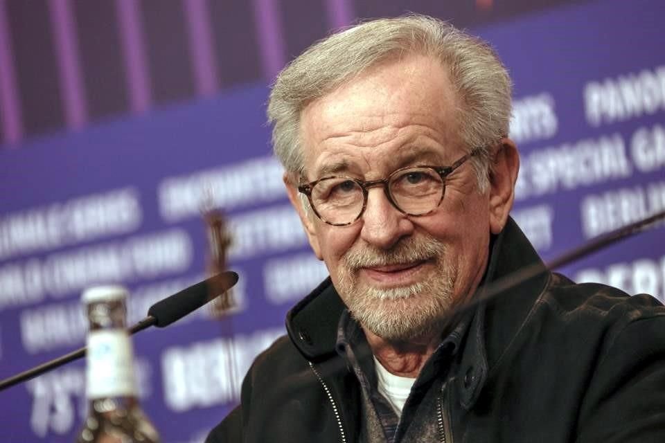 El cineasta Steven Spielberg informó que está trabajando en una serie sobre la vida de Napoleón, estará basada en un guion que trabajó Stanley Kubrick.