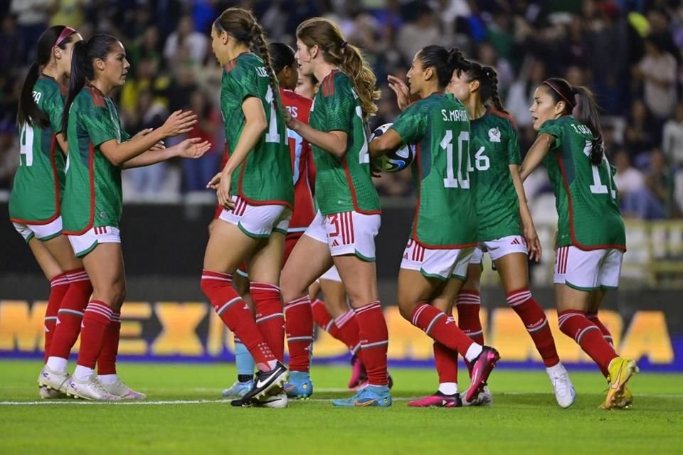 El Tri Femenil se llevó el torneo amistoso disputado en León.