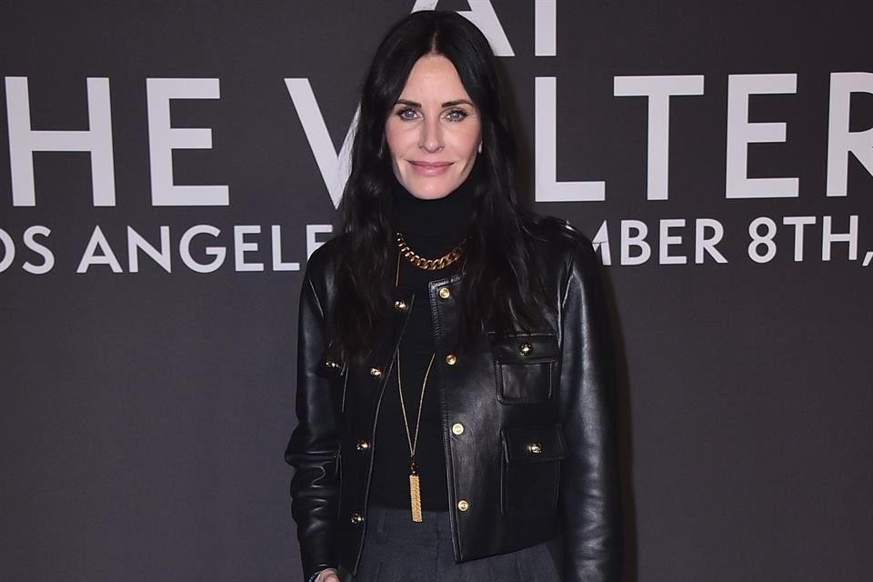 La actriz Courteney Cox recibirá su estrella en el Paseo de la Fama de Hollywood la próxima semana.