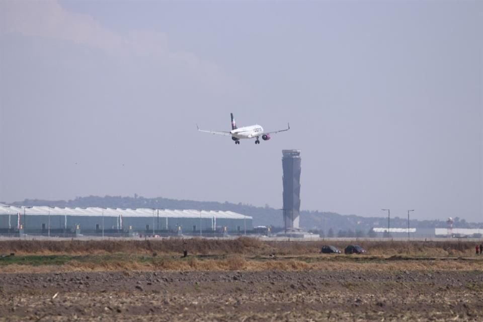 El Aeropuerto Internacional Felipe Ángeles tiene una capacidad para su primera etapa de desarrollo de 20 millones de viajeros, pero apenas movilizó 2.3 millones de viajeros de enero a noviembre de 2023.