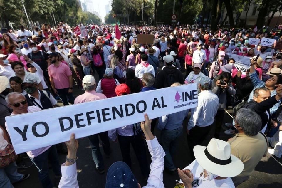 Aspecto de la marcha en defensa del INE, en noviembre pasado en la CDMX.