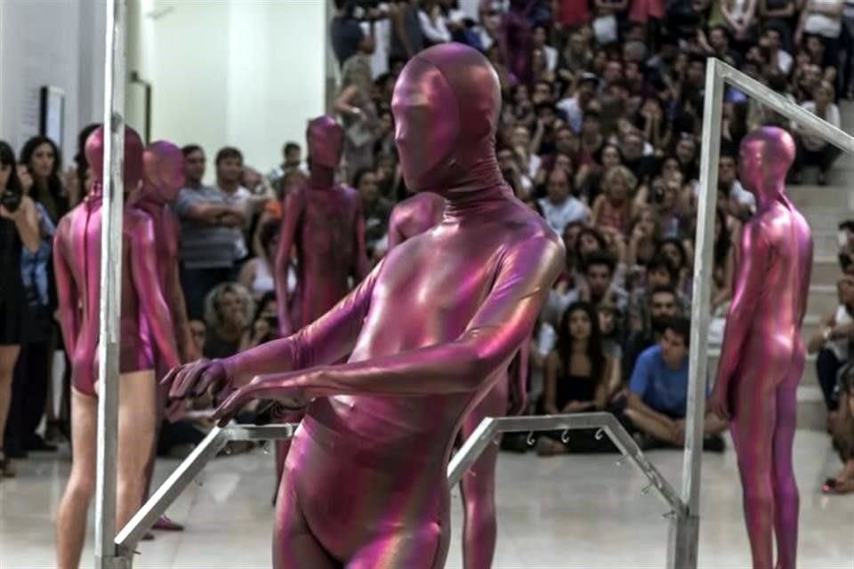 Osías Yanov, artista argentino, será el encargado de abrir el festival TONO con un performance en el Museo de Arte Moderno.