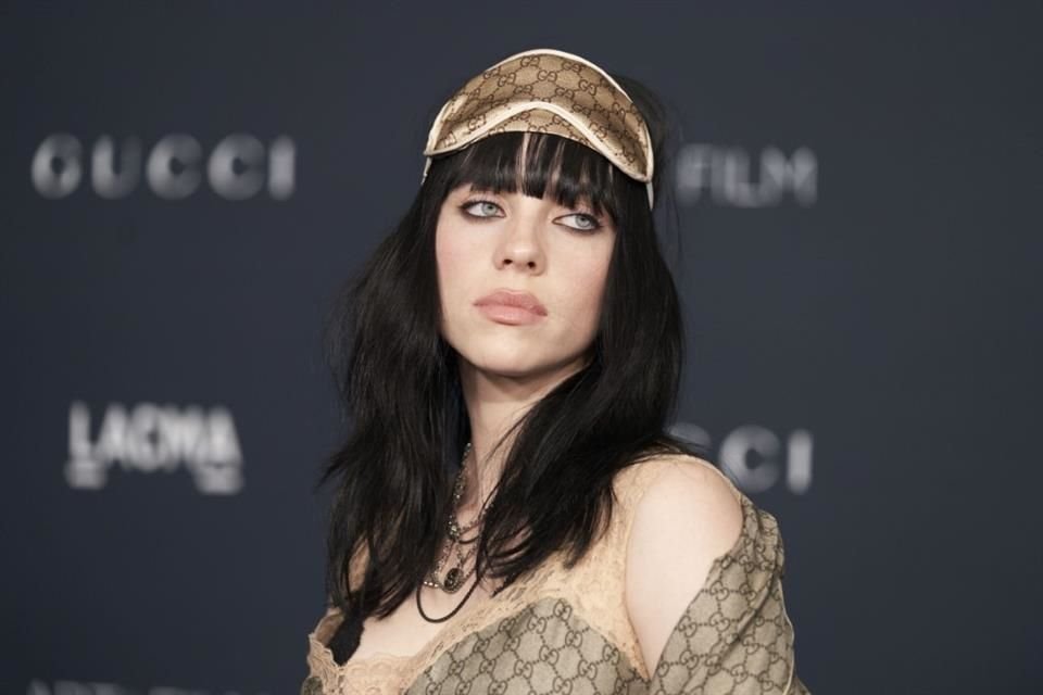 Un juez le otorgó a Billie Eilish una orden de restricción contra un hombre que merodeaba semidesnudo en su casa de Los Ángeles.