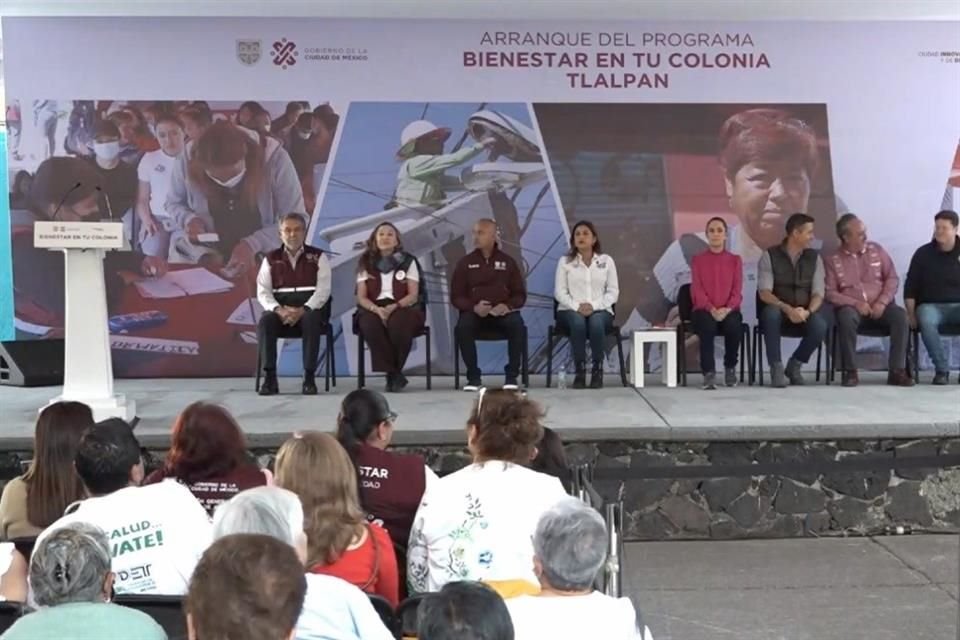 'Vamos a hacer crecimiento cero y, al mismo tiempo, atención a algunas de las colonias que ya tienen más tiempo', indicó la Mandataria.