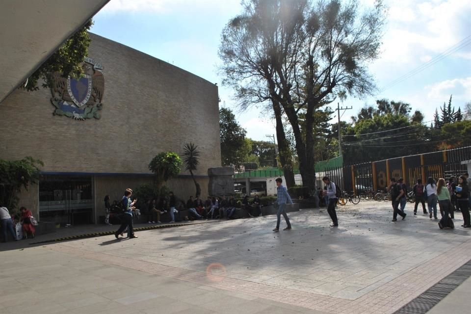 El ingreso a una preparatoria pública se realiza mediante el Concurso de Asignación a la Educación Media Superior organizado por Comipems.