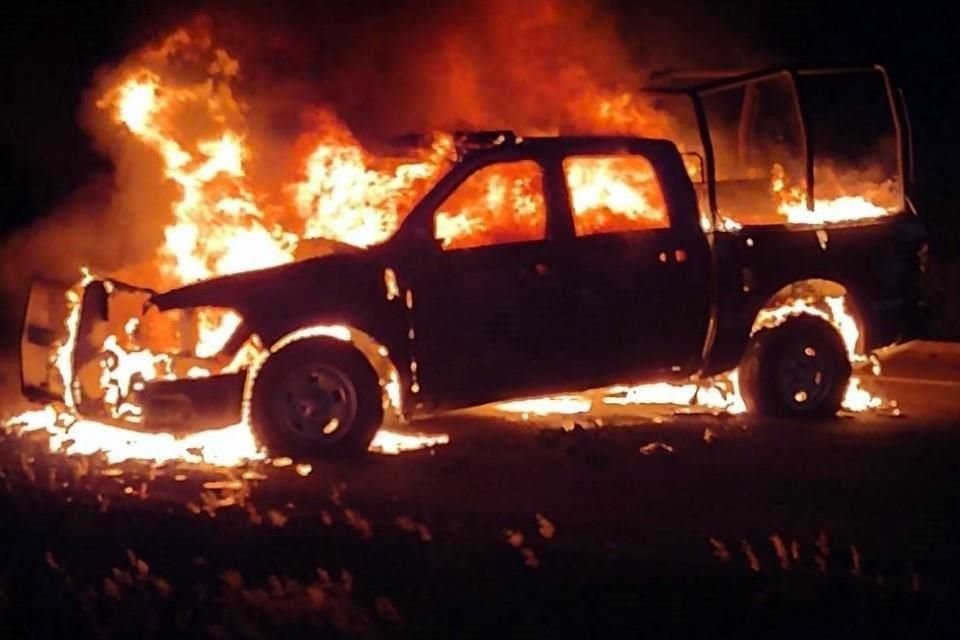 La unidad fue atravesada en el kilómetro 24 de la carretera Morelia-Pátzcuaro.