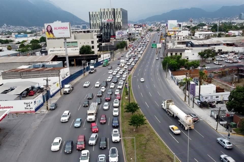 Por Revolución el caos se torno mucho más lento, al tener tiempos de traslados muy largos al compararlo con la distancia.