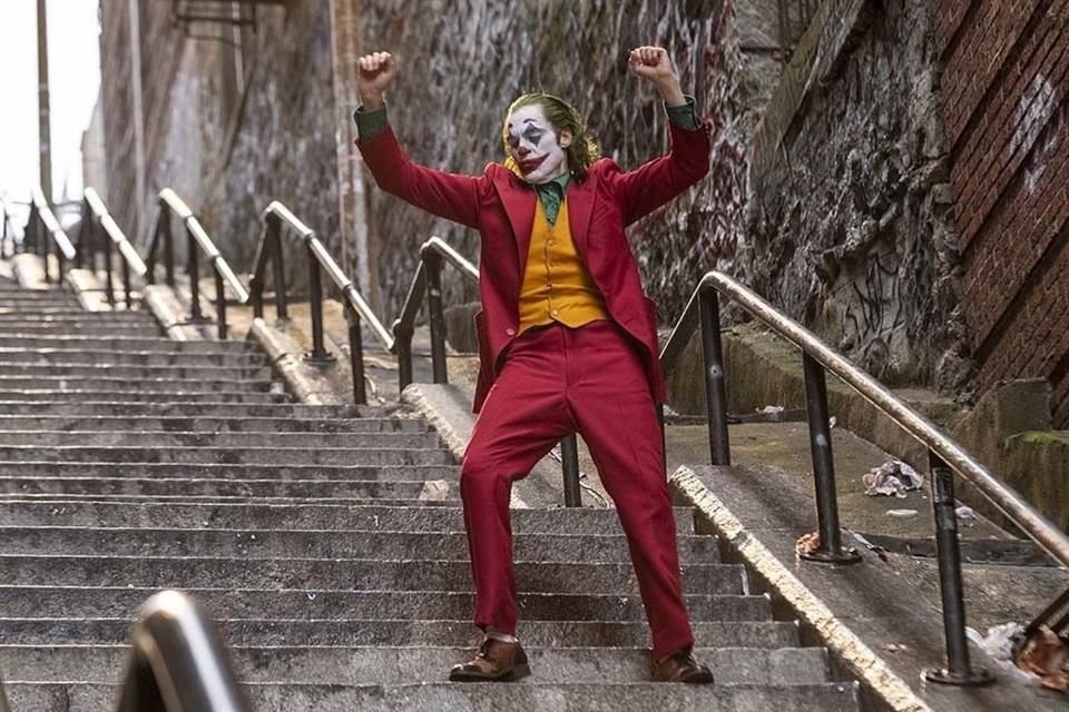 Se filtraron más imágenes y videos de las filmaciones de 'Joker: Folie à Deux' donde se ve a Joaquin Phoenix realizando una escena.
