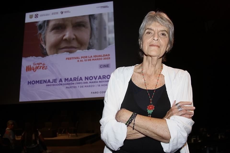 Reconocen a María Novaro en el festival Tiempo de Mujeres por su trayectoria fílmica, en la celebración exhibieron su cinta 'Danzón'.