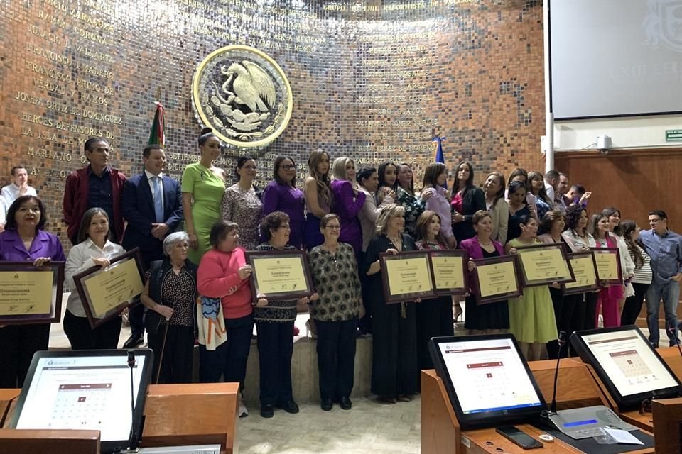 El Congreso entregó reconocimiento Hermila Galindo 2023 a mujeres destacadas de Jalisco.