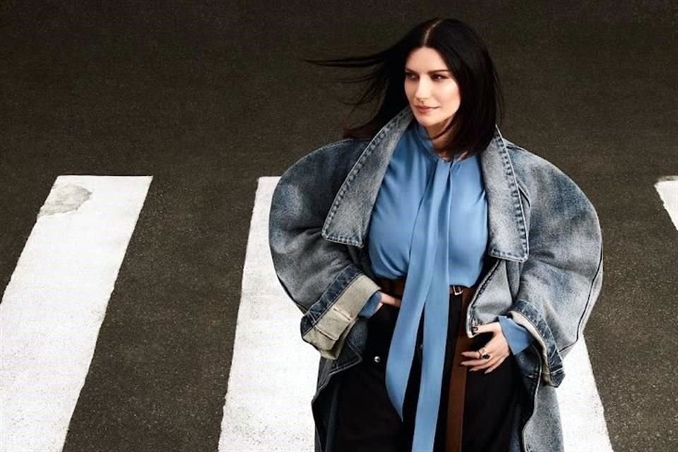 Laura Pausini presume 'Un nuevo inicio' en nuevo tema tras 30 años de carrera artística.