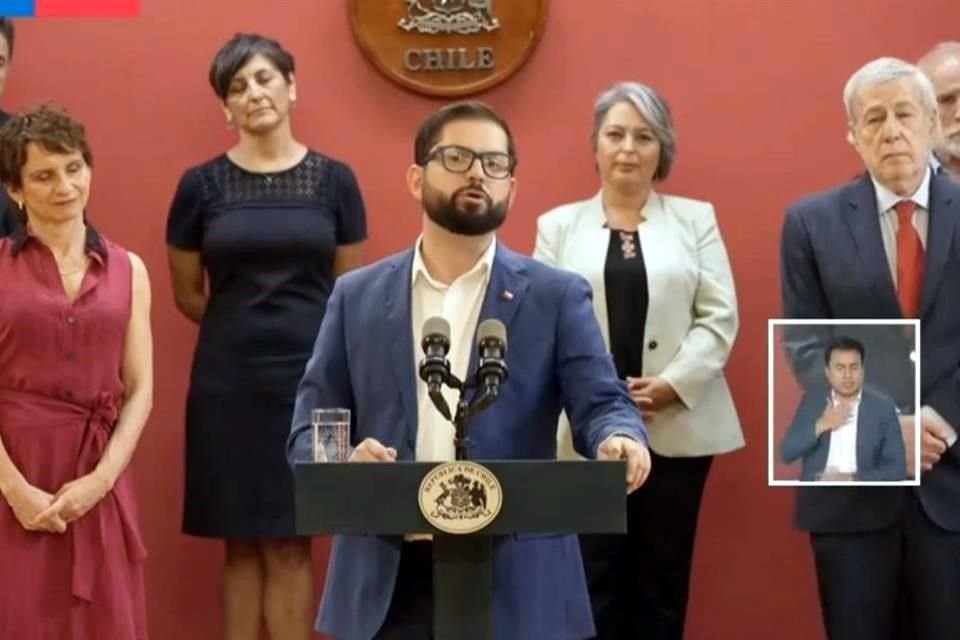 El Presidente chileno juramentó a sus nuevo Ministros.