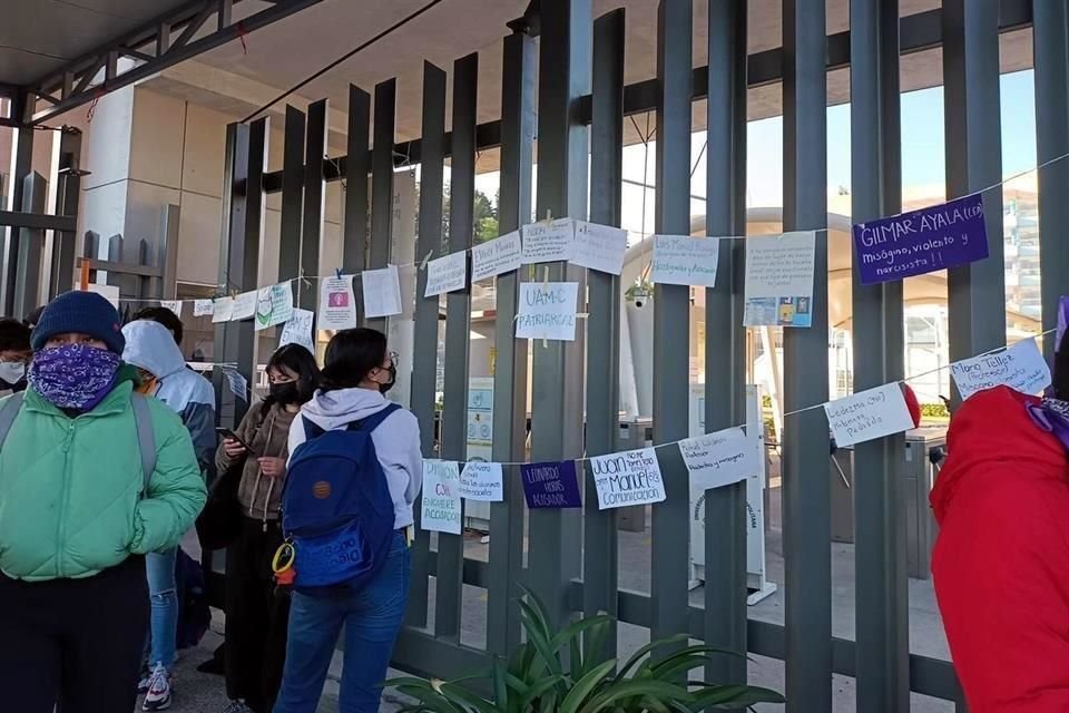 Estudiantes de la UAM Cuajimalpa tomaron el plantel tras denunciar abusos sexuales por parte de compañeros y profesores.