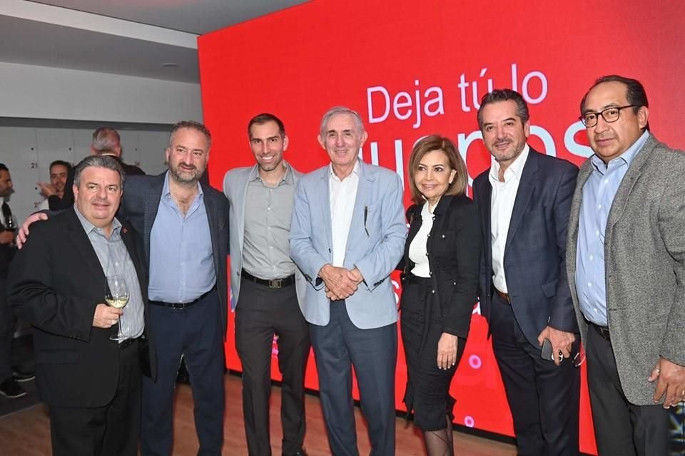 Inaugura Insignia Life oficinas en Santa Fe